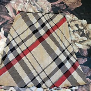 Hi beautiful people:) selling a beautiful skirt